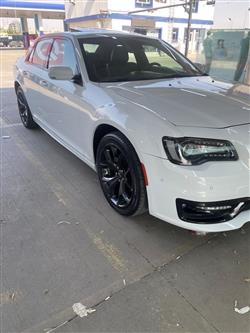 كرايسلر 300
